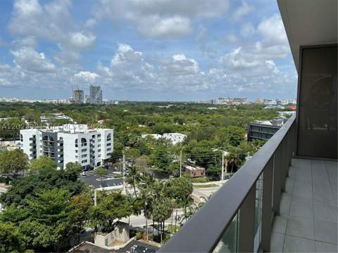 2678 Tigertail Ave 911, Miami FL - photo 15 of 34