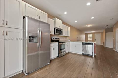 2390 SE 15th St, Homestead FL - photo 19 of 36