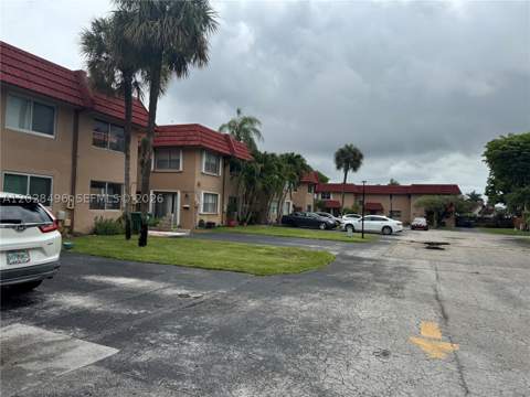7033 NW 169th St, Hialeah FL - photo 16 of 28