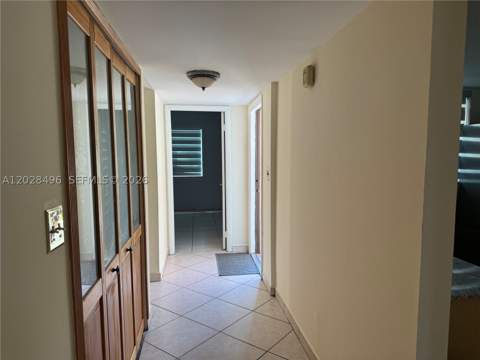 7033 NW 169th St, Hialeah FL - photo 17 of 28