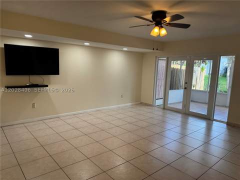 7033 NW 169th St, Hialeah FL - photo 19 of 28