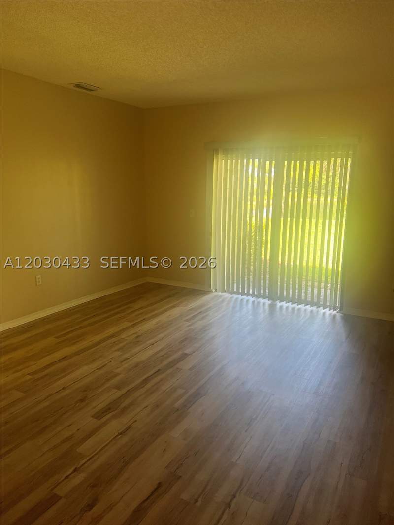 2 bedroom Townhouse at 2322 SE 23rd Ave 2322, Towngate Condo Nine, Homestead — photo 2