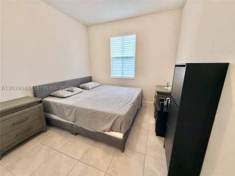 2462 NW 131st Cir, Miami FL - photo 21 of 41