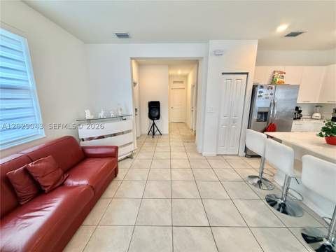 2462 NW 131st Cir, Miami FL - photo 9 of 41