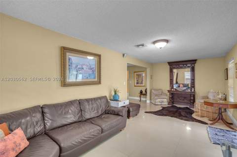 1320 SW 84th Ave, Miami FL - photo 11 of 44