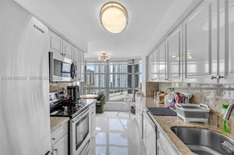 3500 Mystic Pointe Dr 1205, Aventura FL - photo 9 of 25