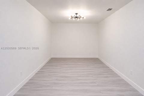 2564 SW 147th Path, Miami FL - photo 10 of 31