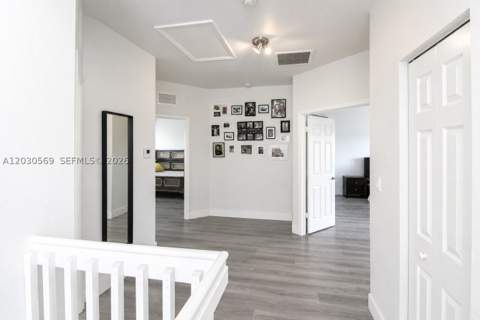 2564 SW 147th Path, Miami FL - photo 13 of 31