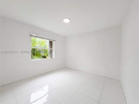 16571 SW 145th Ave, Miami FL - photo 17 of 25
