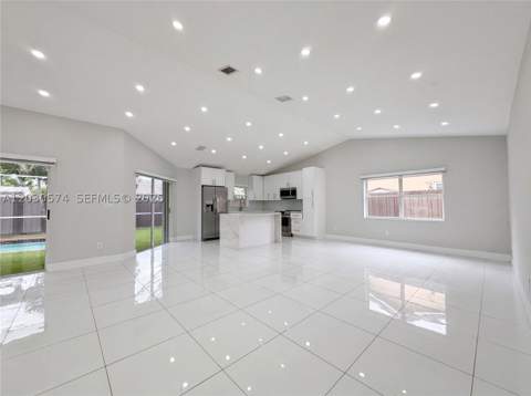 16571 SW 145th Ave, Miami FL - photo 7 of 25