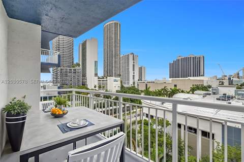 275 NE 18th St 706, Miami FL - photo 9 of 25