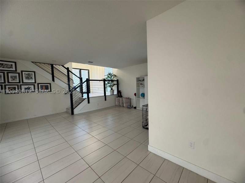 3 bedroom SingleFamilyResidence at 10240 NW 76th Ter, Grand Bay South Estates, Doral — photo 3