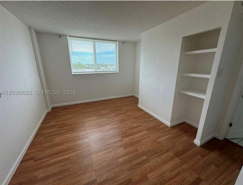 1 bedroom Condominium at 1251 NE 108th St 409, Harbour Pointe Of Miami C, Miami — photo 2