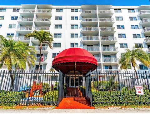 1251 NE 108th St 409, Miami FL - photo 6 of 14