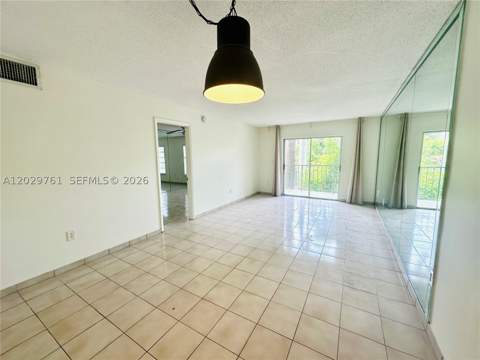 1821 Jefferson Ave 205, Miami Beach FL - photo 8 of 24