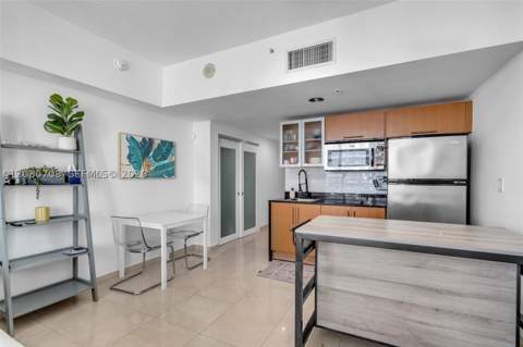 1750 N Bayshore Dr 1204, Miami FL - photo 7 of 27