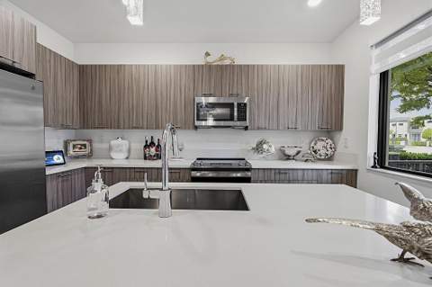 8321 Central Park Boulevard, Doral FL - photo 12 of 81