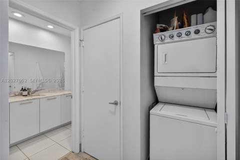 950 Brickell Bay Dr 4504, Miami FL - photo 12 of 28