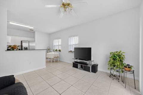 14215 SW 156th Avenue N, Miami FL - photo 15 of 47