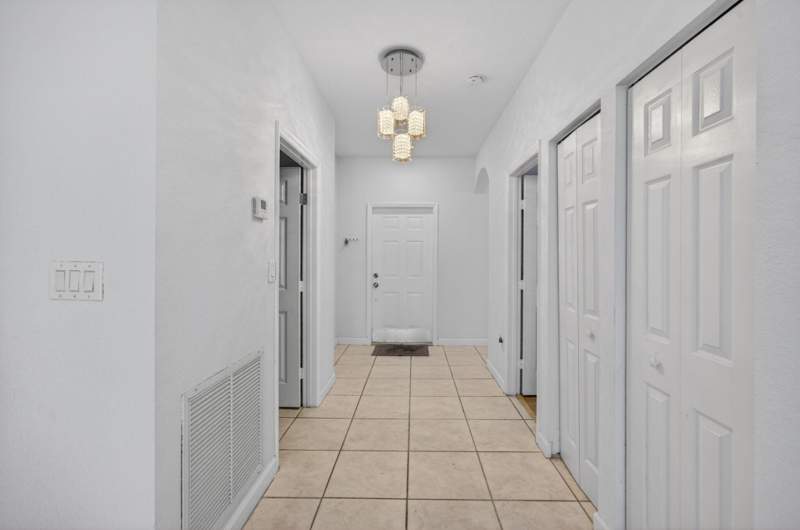 3 bedroom SingleFamilyResidence at 14215 SW 156th Avenue N, Oak Creek North Replat, Miami — photo 5