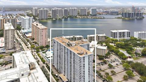 231 174th St 901, Sunny Isles Beach FL - photo 20 of 23