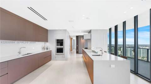 19575 Collins Ave Ph-43, Sunny Isles Beach FL - photo 9 of 38