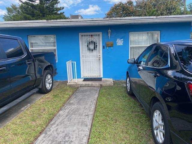 4 bedroom SingleFamilyResidence at 14291 Polk Street, Richmond Heights, Miami — photo 1