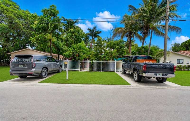 5 bedroom SingleFamilyResidence at 3315 NW 11th Ave, Bruce Terrace, Miami — photo 1
