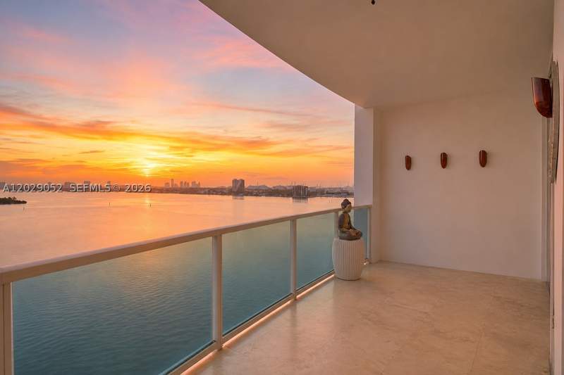 1 bedroom Condominium at 725 NE 22nd St 11E, New Wave Condo, Miami — photo 2