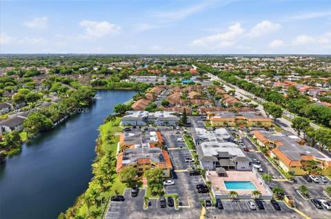 15635 SW 74th Cir Dr 11, Miami FL - photo 16 of 39