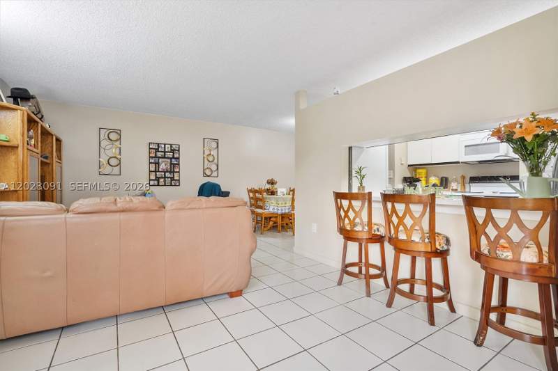 1 bedroom Condominium at 15635 SW 74th Cir Dr 11, The Fountains II Condo, Miami — photo 3