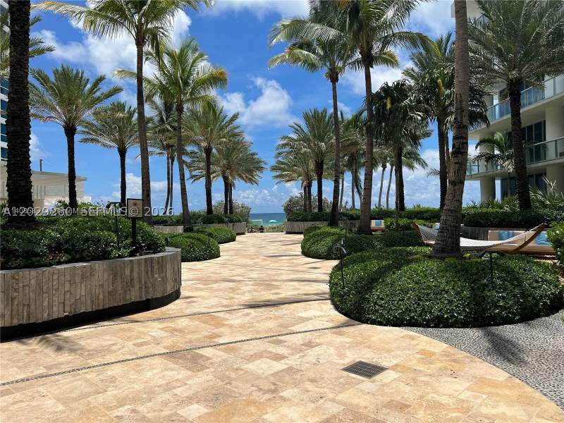 1 bedroom Condominium at 6799 Collins Ave 1501, South Carillon Beach Cond, Miami Beach — photo 3