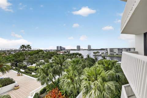 1000 Island Blvd 503, Aventura FL - photo 19 of 36