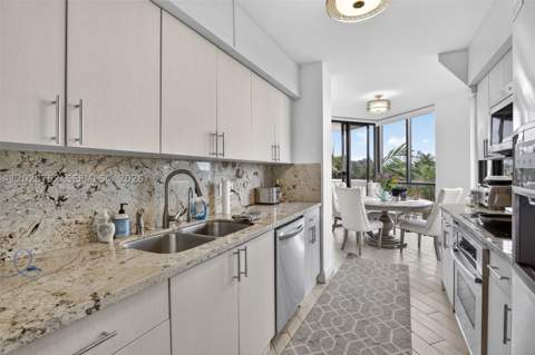 1000 Island Blvd 503, Aventura FL - photo 7 of 36