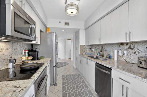 1000 Island Blvd 503, Aventura FL - photo 9 of 36
