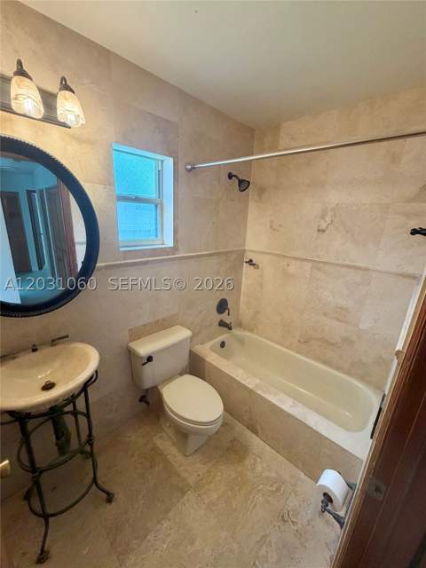 18145 NW 61st Ave, Hialeah FL - photo 17 of 25