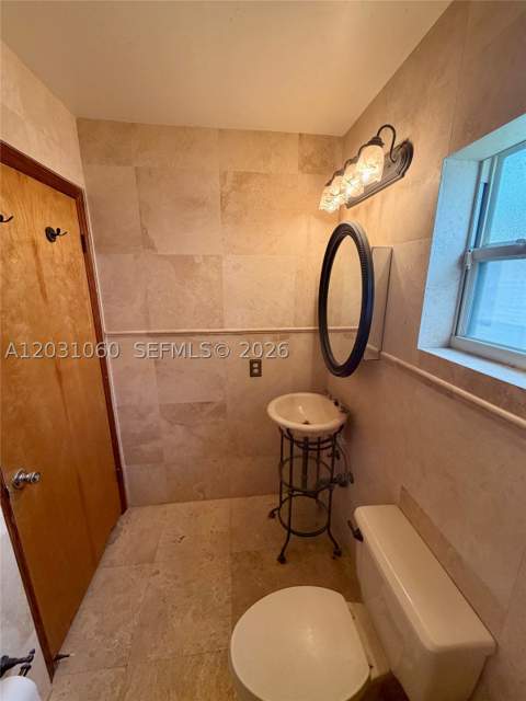 18145 NW 61st Ave, Hialeah FL - photo 19 of 25