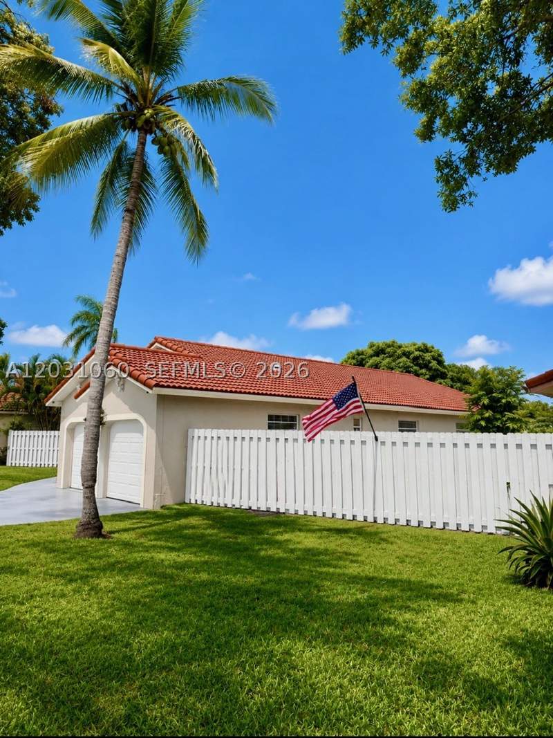 3 bedroom SingleFamilyResidence at 18145 NW 61st Ave, Harbour Sub, Hialeah — photo 3
