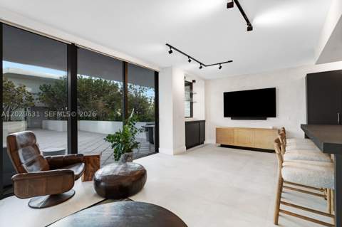 5875 Collins Ave 501, Miami Beach FL - photo 12 of 38