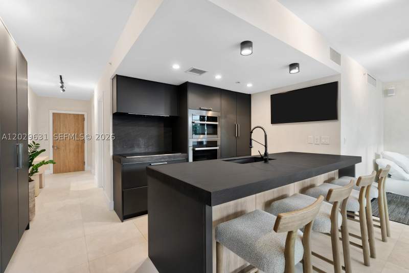 2 bedroom Condominium at 5875 Collins Ave 501, Mei Condo, Miami Beach — photo 4