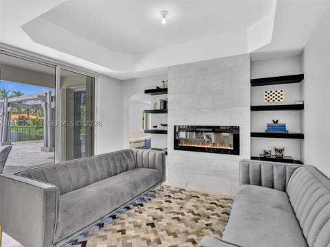 8052 NW 161st Ter, Miami Lakes FL - photo 12 of 49