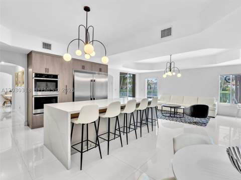 8052 NW 161st Ter, Miami Lakes FL - photo 16 of 49