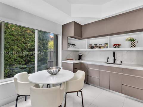 8052 NW 161st Ter, Miami Lakes FL - photo 19 of 49