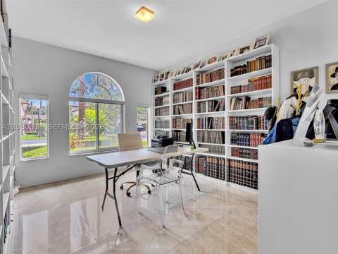8052 NW 161st Ter, Miami Lakes FL - photo 21 of 49