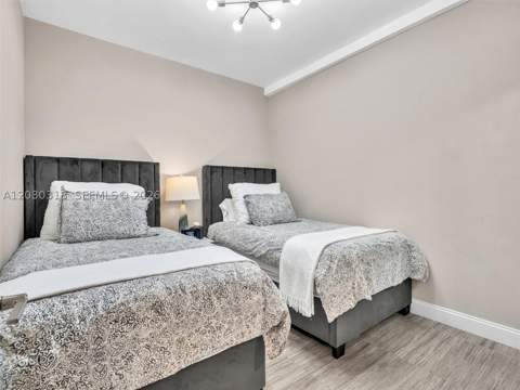 8052 NW 161st Ter, Miami Lakes FL - photo 23 of 49