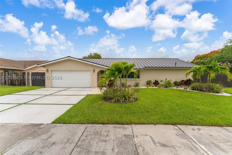4 bedroom SingleFamilyResidence at 11375 SW 113th Ter, Killian Pines 1st Addn, Miami — photo 3