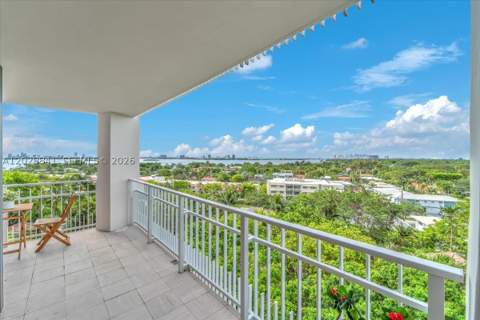 2000 Towerside Ter 908, Miami FL - photo 17 of 44