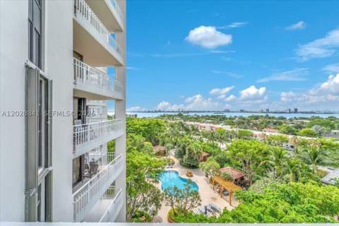 2000 Towerside Ter 908, Miami FL - photo 8 of 44