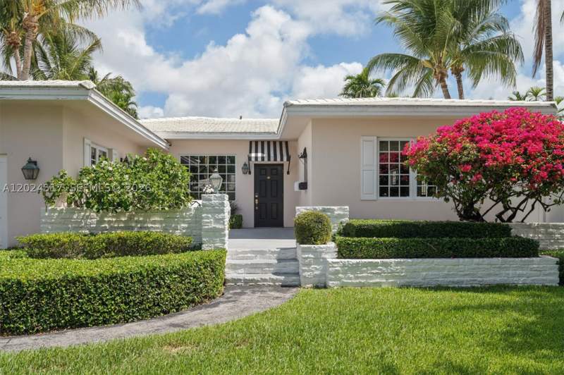 3 bedroom SingleFamilyResidence at 1255 NE 99th St, Earleton Shores, Miami Shores — photo 2