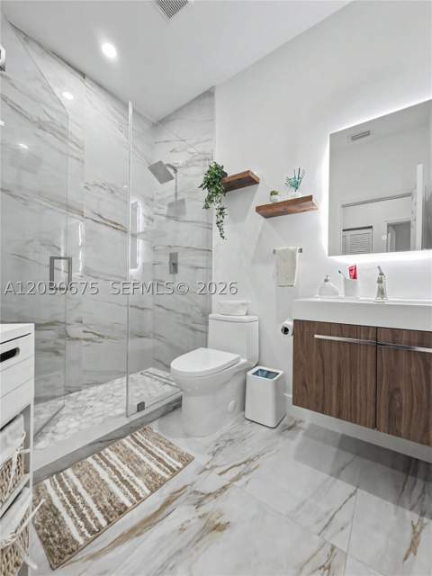 10718 NW 76th Ln, Doral FL - photo 19 of 36